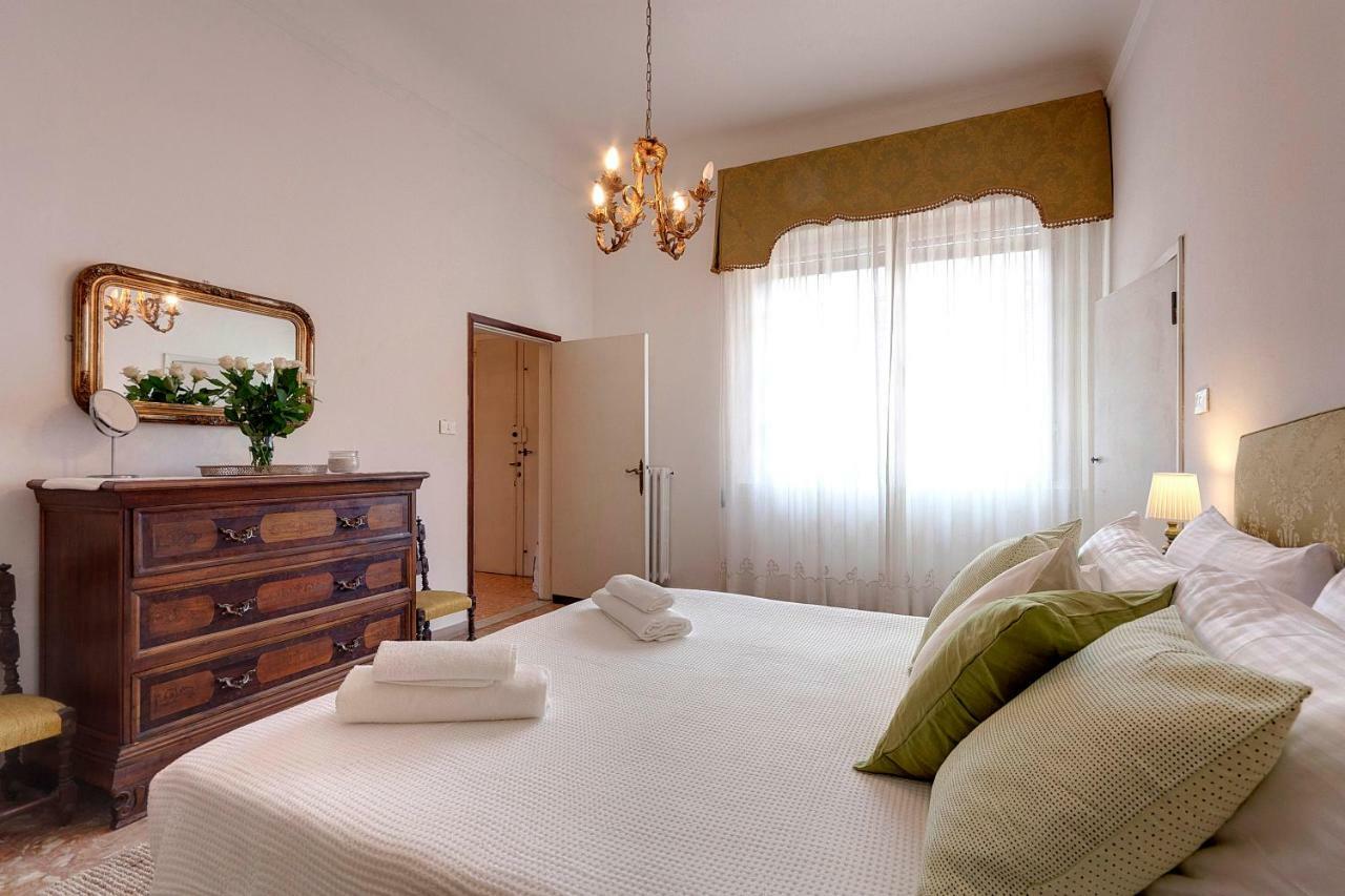 Historical Apartment Spectacular Arno View With Balcony From 12 Th Century. Florence Extérieur photo