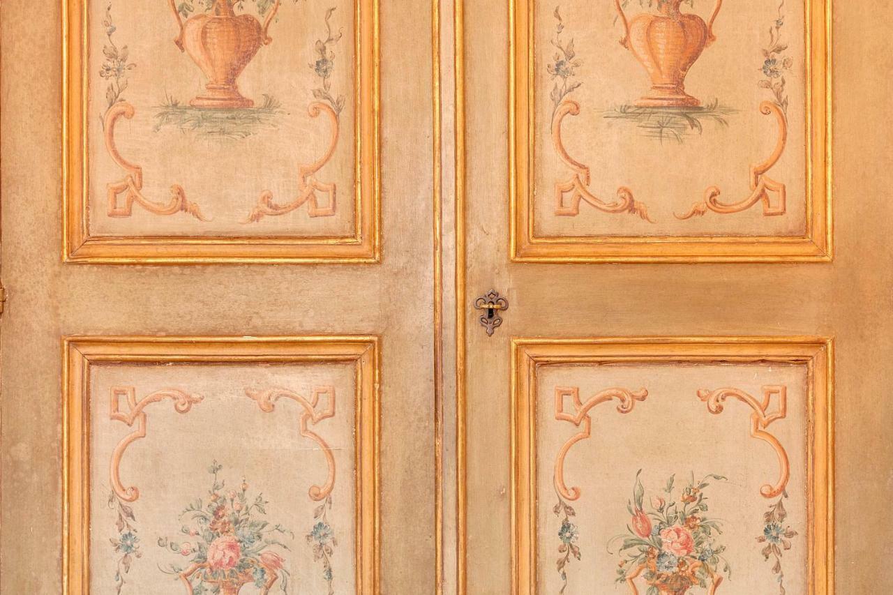 Historical Apartment Spectacular Arno View With Balcony From 12 Th Century. Florence Extérieur photo