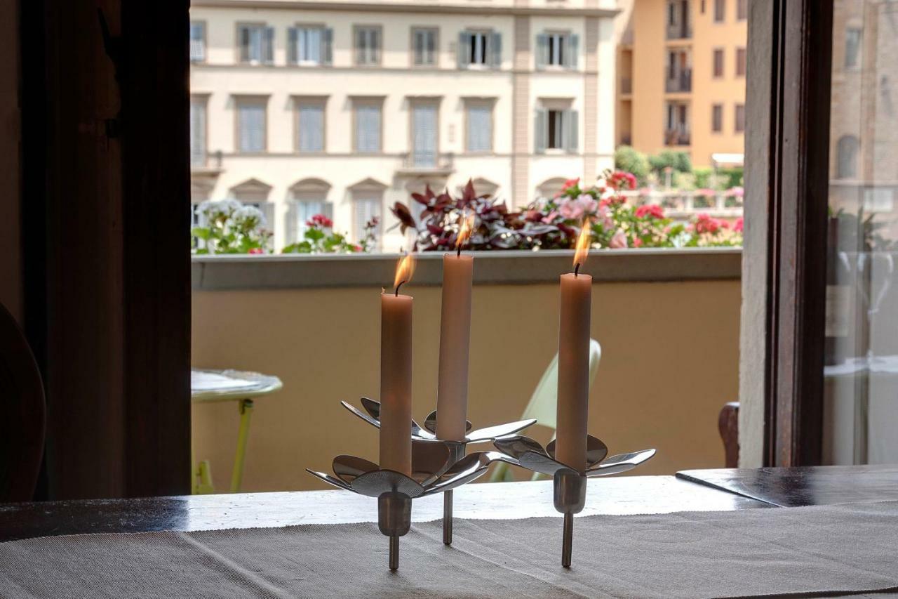 Historical Apartment Spectacular Arno View With Balcony From 12 Th Century. Florence Extérieur photo